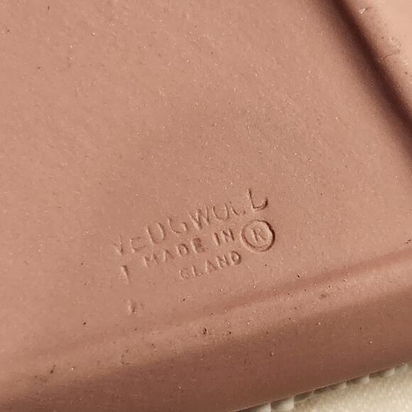 Rare Wedgwood Pink Jasperware Trinket Box “The Muses” Diamond Shape 3.75” - Picture 4 of 8